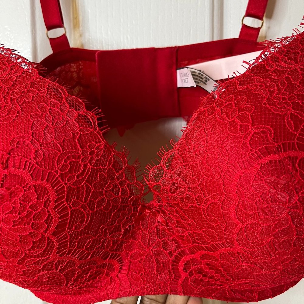 Victoria's Secret Dream Angels Padded No-Wire Bra NWOT - Picture 4 of 9